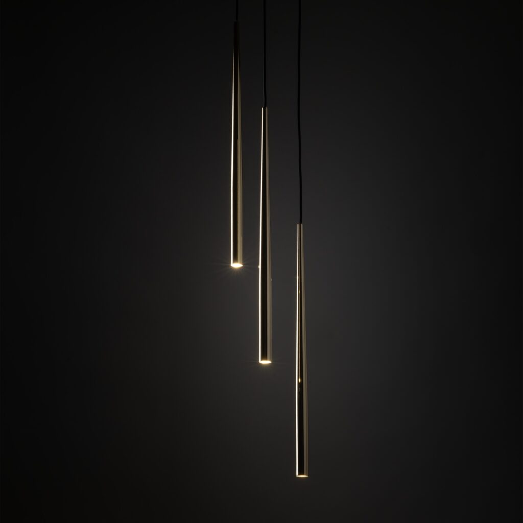 PIANO BLACK GOLD LAMPA WISZACA 3