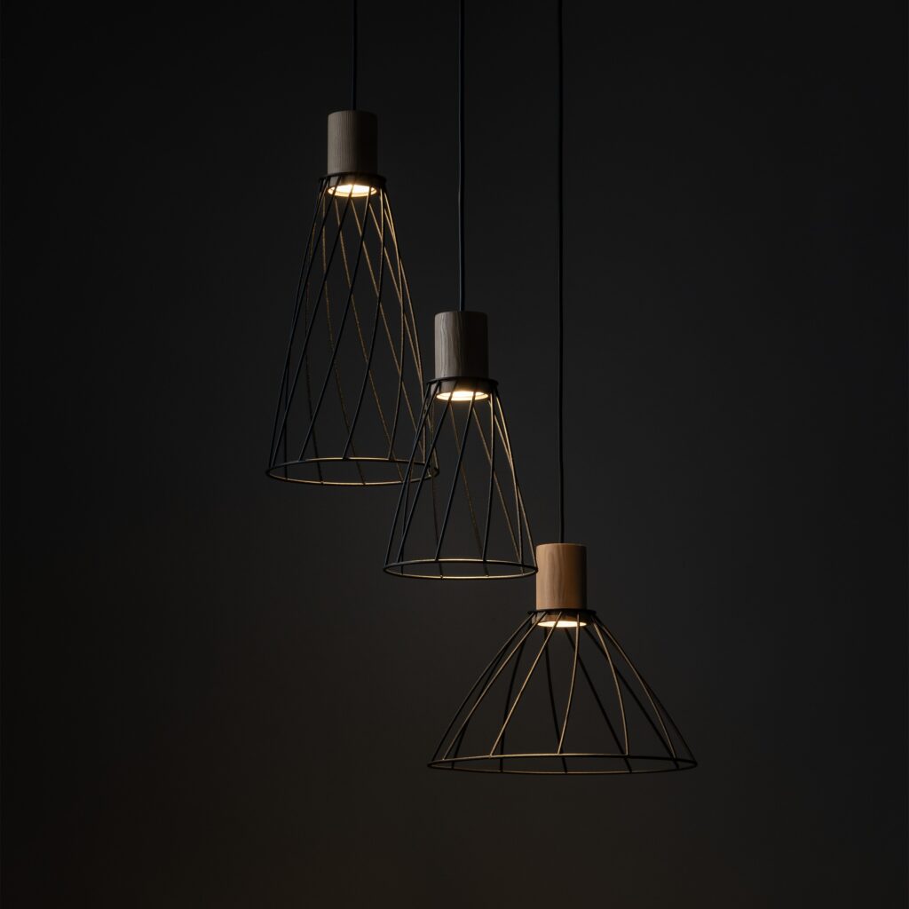 MODESTO WOOD SOSNA LAMPA WISZACA 3 KOŁO