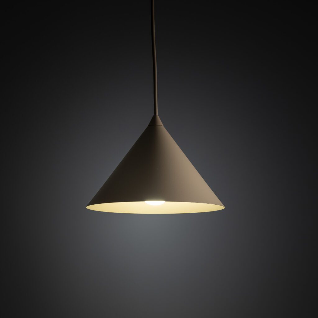 CONO SABIA  LAMPA WISZACA 1 S