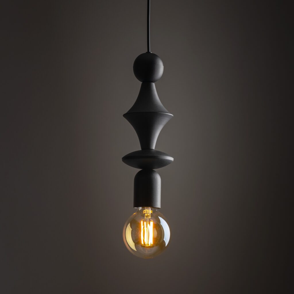 TOWER BLACK LAMPA WISZACA 1XE27