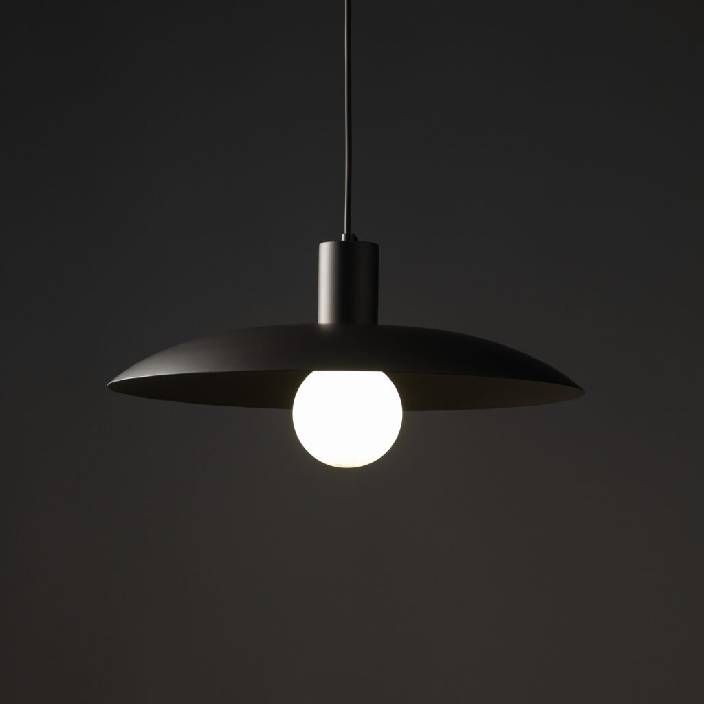 ASTRA BROWN 1XE27 LAMPA WISZACA