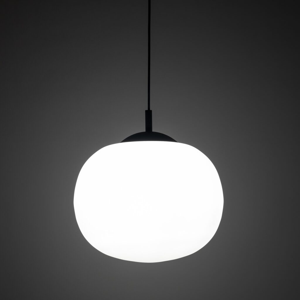 VIBE WHITE LAMPA WISZĄCA 1  350