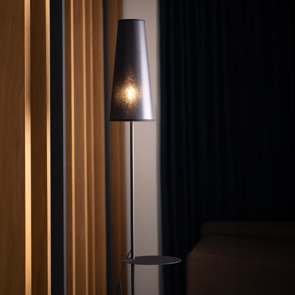 ZING LAMPA PODŁOGOWA 1