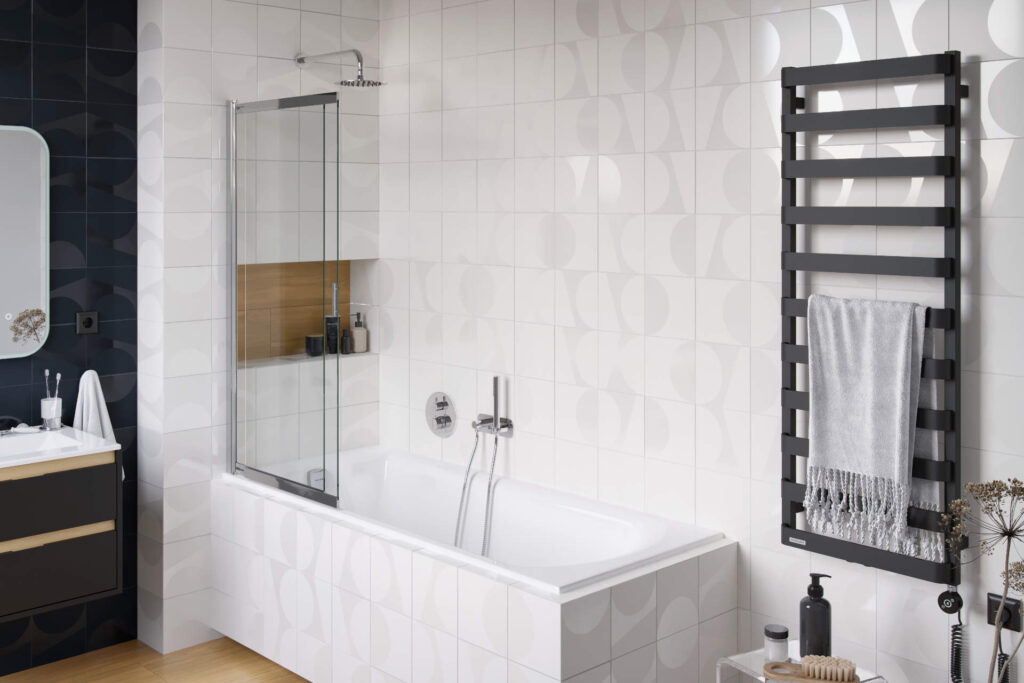 Meteor grzejnik łazienkowy 137×50 cm, czarny soft