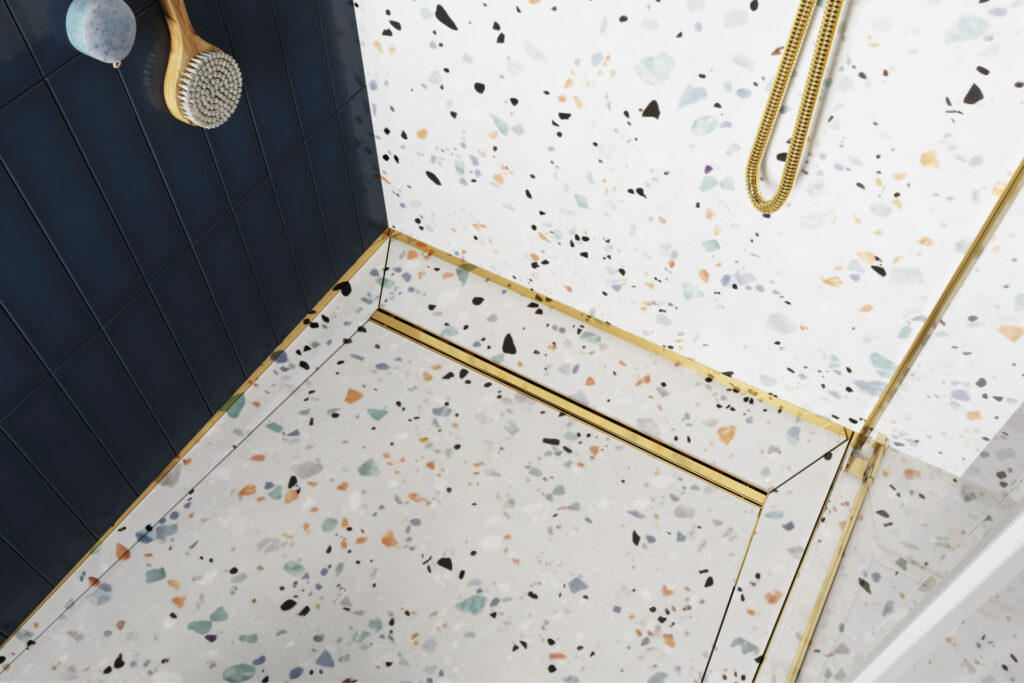 Stilio Slim odpływ liniowy 70 cm, baza z syfonem, mankiet uszczelniający, ruszt dekoracyjny, grafit szczotkowany