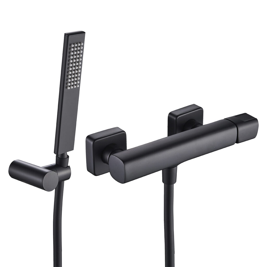 Tores – bateria natryskowa ścienna z zestawem natryskowym