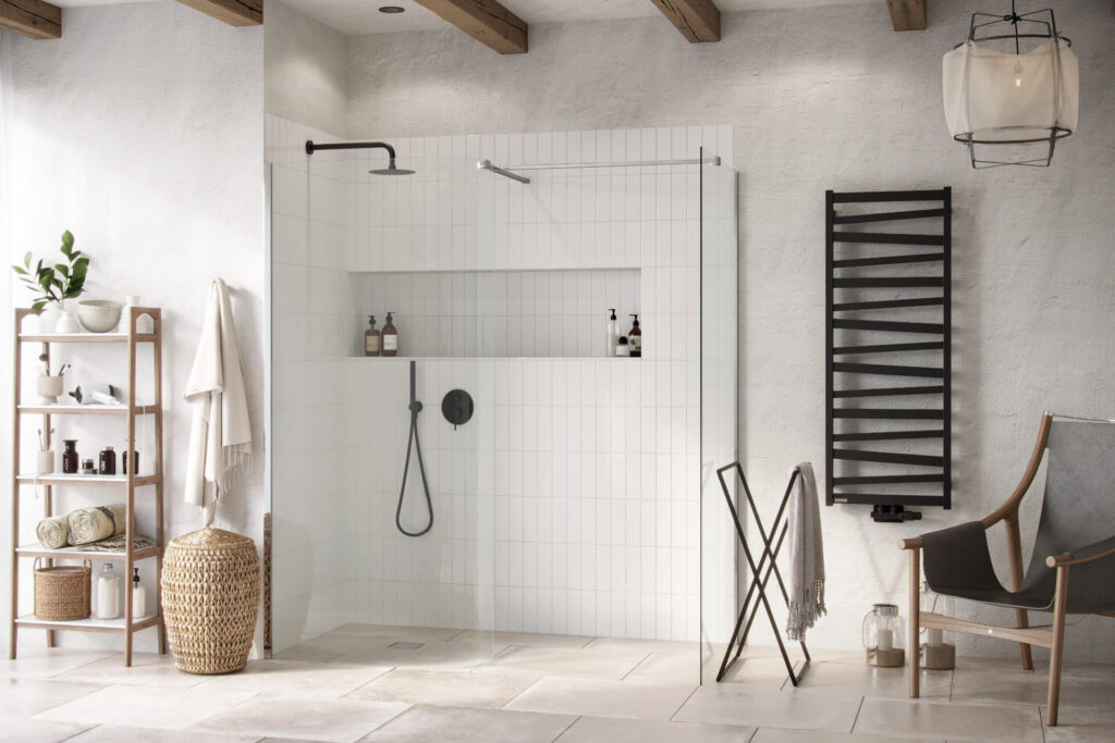 Vidoq walk-in kabina prysznicowa gięta, ścianka prosta 120cm, ścianka gięta 93cm, powłoka Clean Control, chrom